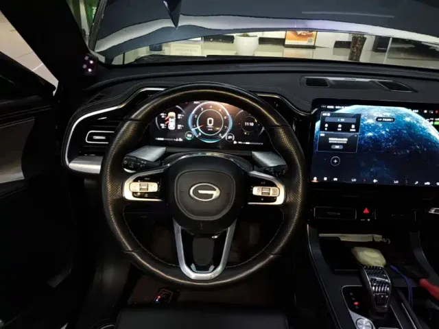 GAC Trumpchi GS8 — Фото автомобиля 10