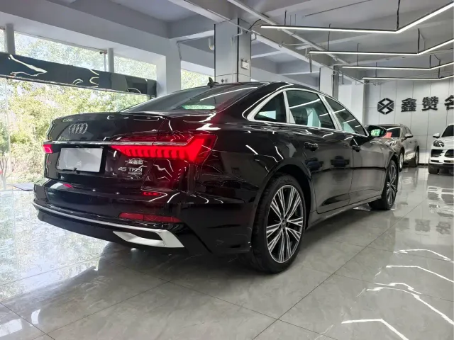 Audi A6L — Фото автомобиля 4