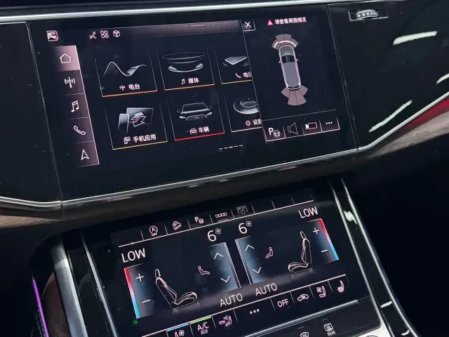Audi Q7 — Фото автомобиля 14