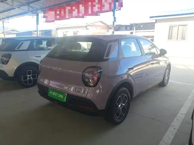GAC Aion UT — Фото автомобиля 6