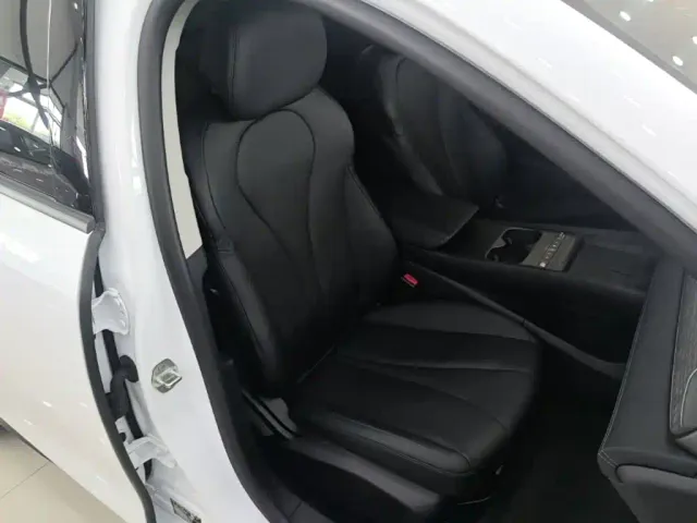 BYD Seal 05 DM-i — Фото автомобиля 24