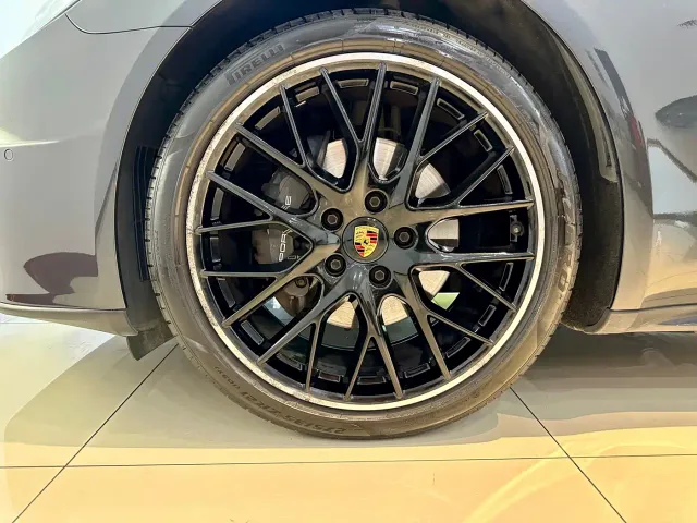 Porsche Panamera — Фото автомобиля 25