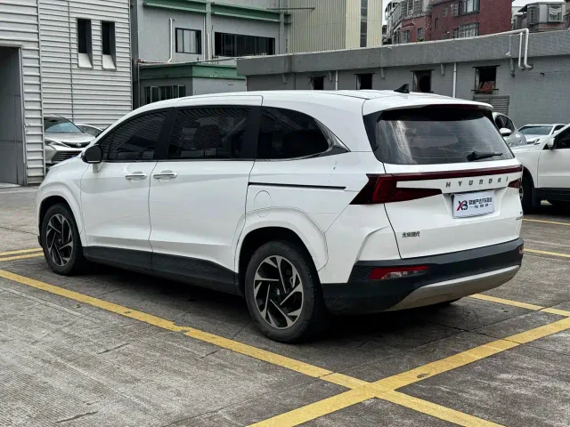 Hyundai Custo — Фото автомобиля 18