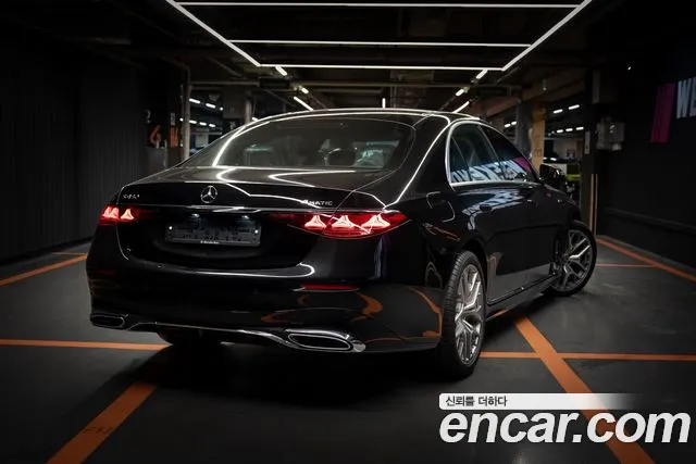 Mercedes-Benz S-Class — Фото автомобиля 4