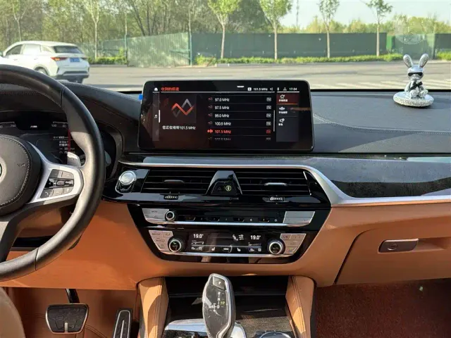 BMW 6 Series Gran Turismo — Фото автомобиля 10