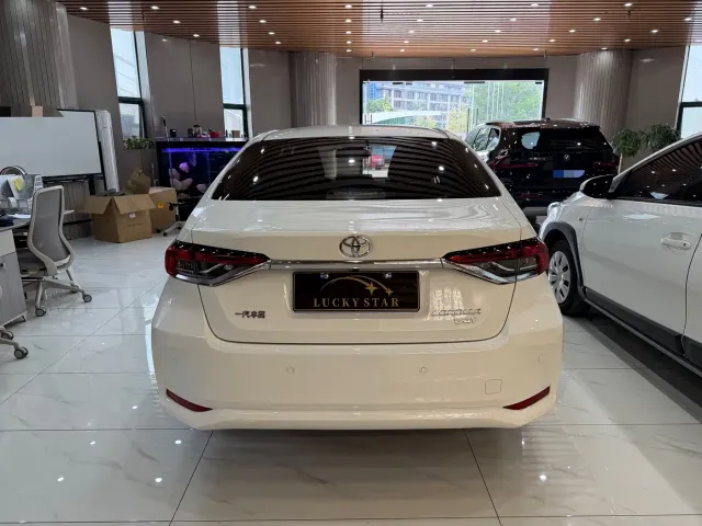 Toyota Corolla — Фото автомобиля 6