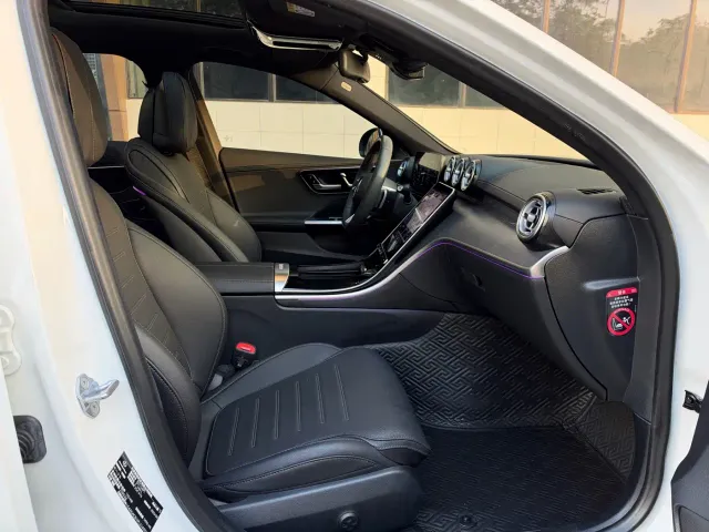 Mercedes-Benz C-Class — Фото автомобиля 12