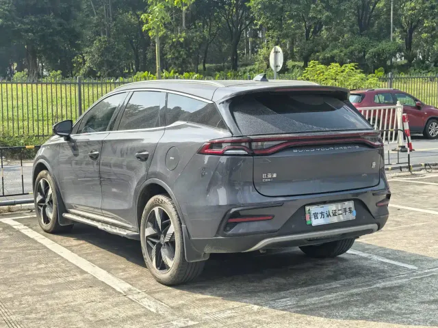 BYD Tang — Фото автомобиля 16