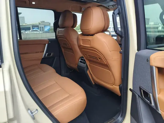 iCAR V27 — Фото автомобиля 6