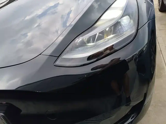 Tesla Model Y — Фото автомобиля 23