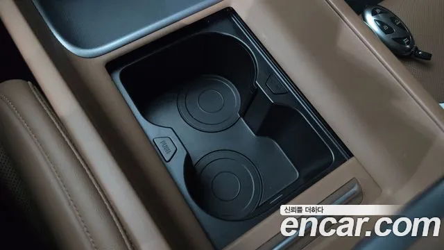 Hyundai Grandeur GN7 — Фото автомобиля 29