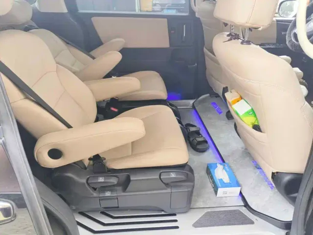 Honda Odyssey — Фото автомобиля 11