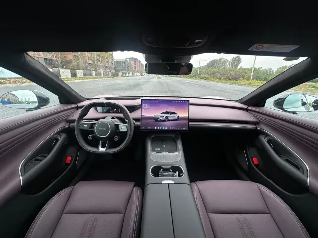 Xiaomi SU7 — Фото автомобиля 20