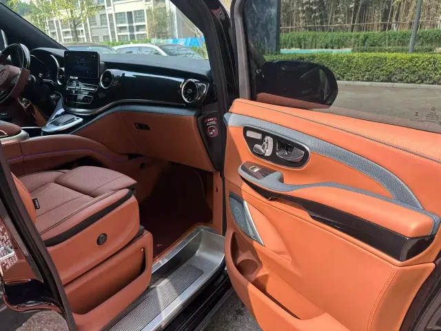 Mercedes-Benz V-Class — Фото автомобиля 7