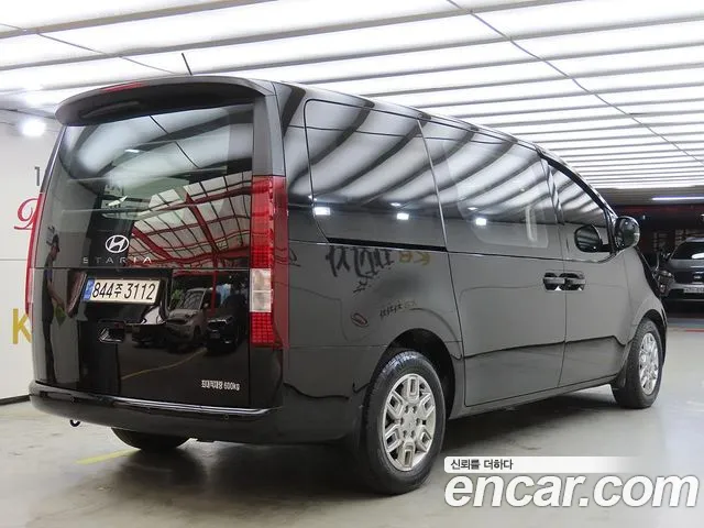 Hyundai Staria Staria Карго 5 мест — Фото автомобиля 4