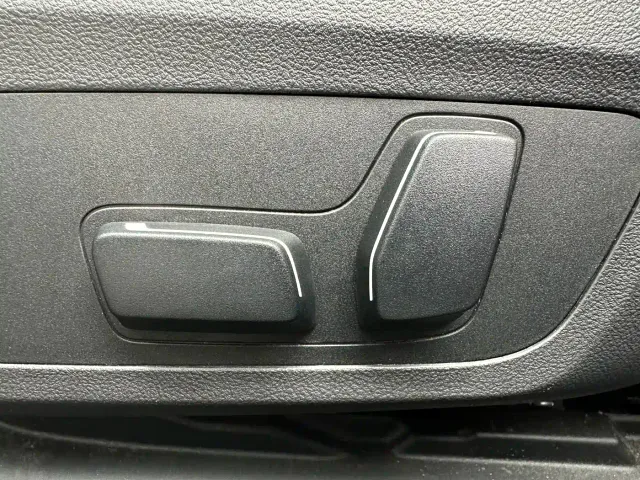 BMW 3 Series — Фото автомобиля 14