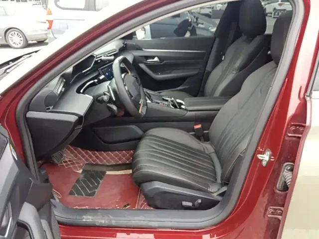 Peugeot 508 — Фото автомобиля 14