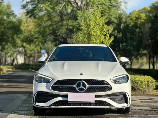 Mercedes-Benz C-Class — Фото автомобиля 2
