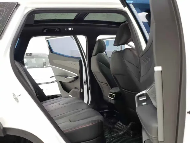 Geely Boyue — Фото автомобиля 8
