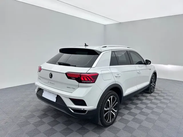 Volkswagen T-Roc — Фото автомобиля 6