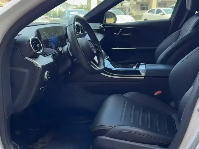 Mercedes-Benz C-Class — Фото автомобиля 4