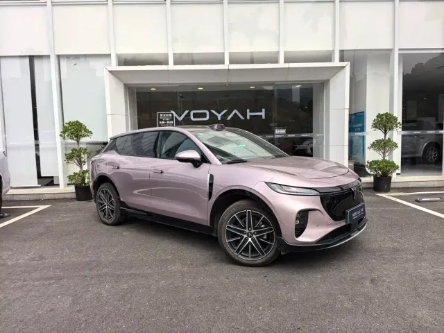 Voyah Zhiyin — Фото автомобиля 3