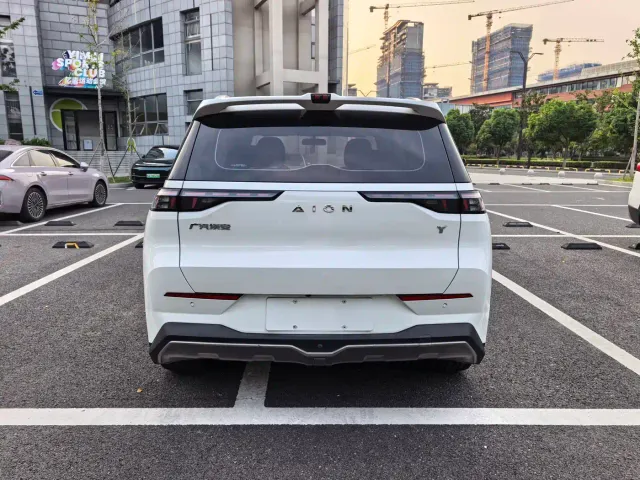 GAC Aion Y — Фото автомобиля 18