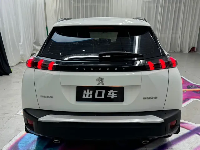Peugeot 2008 — Фото автомобиля 5