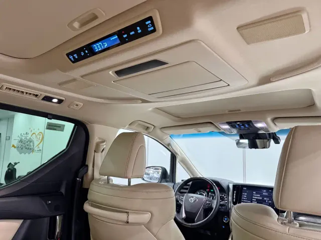 Toyota Alphard — Фото автомобиля 15