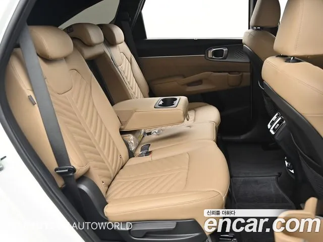 Kia Sorento Новый Sorento 4 поколение Бензин 2.5T 4WD — Фото автомобиля 12