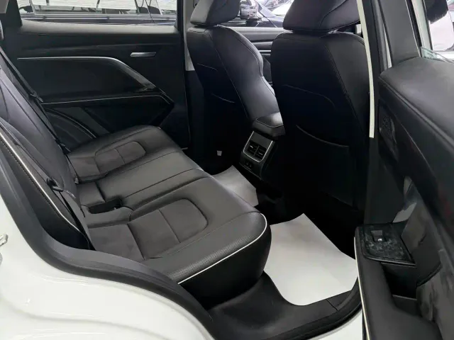 Haval H6 — Фото автомобиля 15