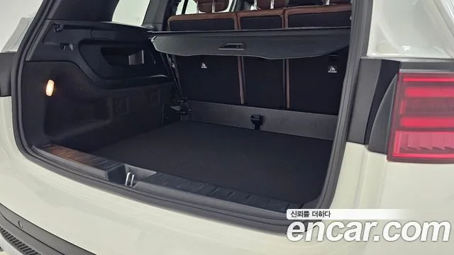 Mercedes-Benz GLB-Class — Фото автомобиля 11