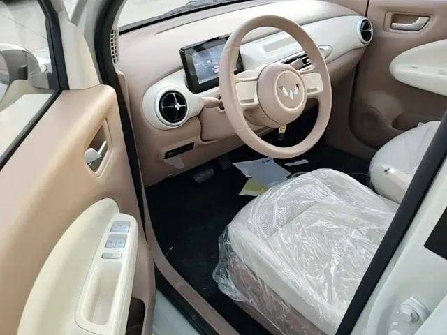 Wuling Hongguang Mini EV — Фото автомобиля 15