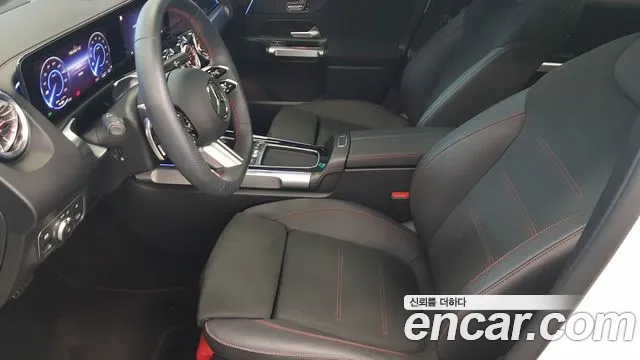 Mercedes-Benz EQB X243 — Фото автомобиля 14
