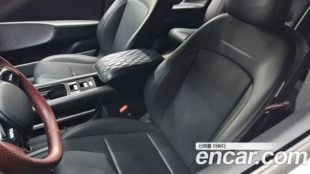 Hyundai Ioniq 6 — Фото автомобиля 30