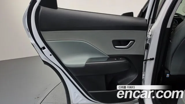 Hyundai Kona SX2 — Фото автомобиля 25