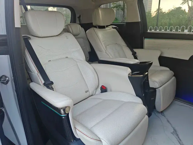 GAC Trumpchi E9 — Фото автомобиля 12