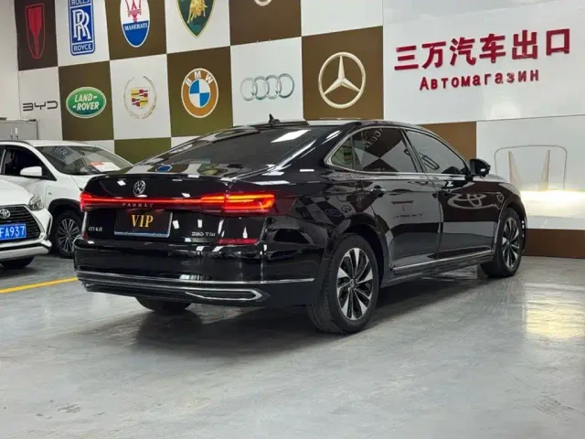 Volkswagen Passat — Фото автомобиля 6