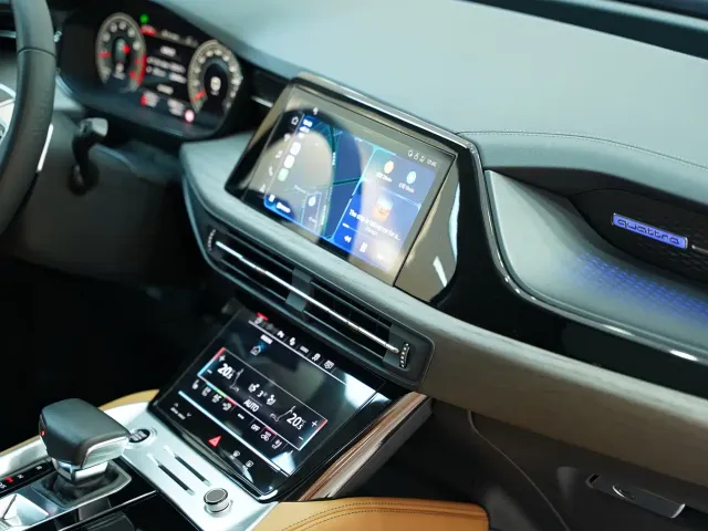 Audi Q6 — Фото автомобиля 18