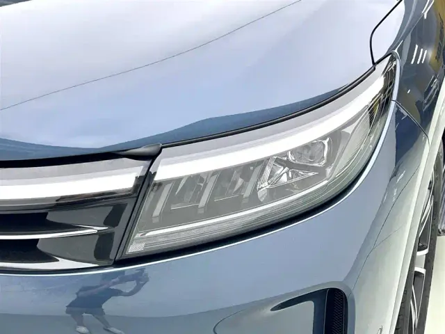 Aito M7 — Фото автомобиля 6
