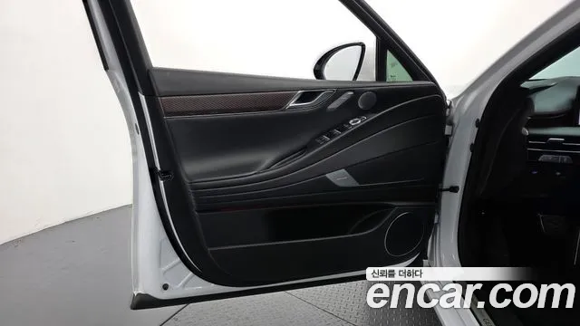 Genesis G80 Бензин 2.5 турбо AWD — Фото автомобиля 19