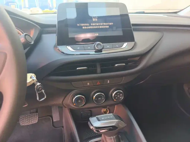 Buick Verano — Фото автомобиля 12
