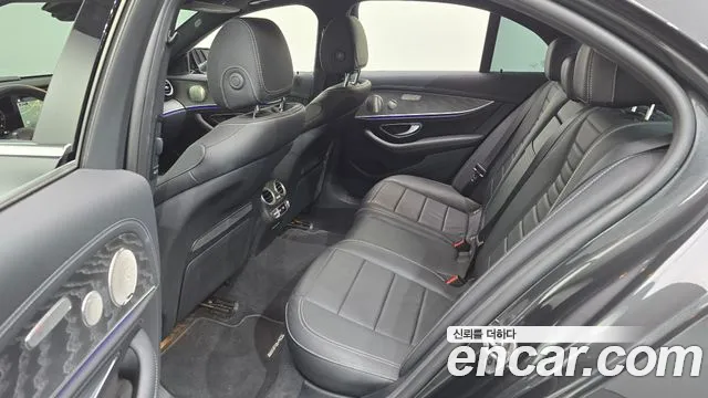 Mercedes-Benz E-Class W213 — Фото автомобиля 17