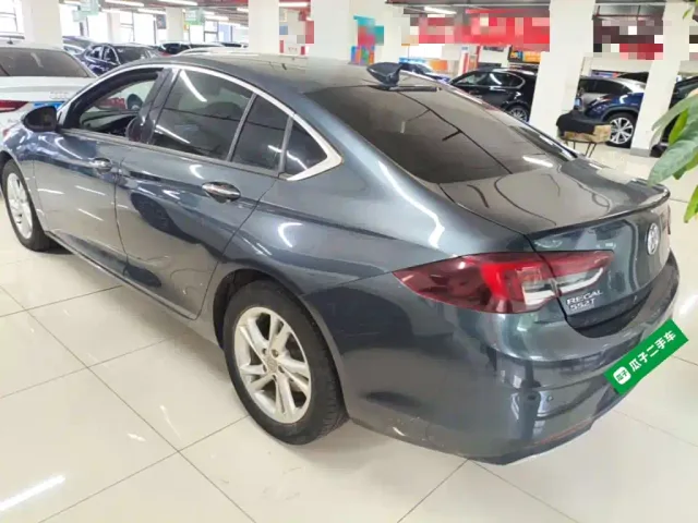 Buick Regal — Фото автомобиля 4