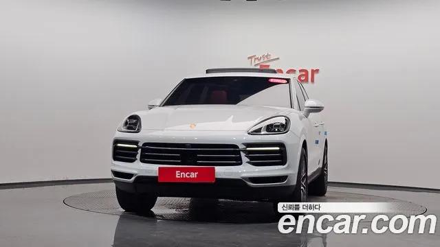 Porsche Cayenne — Фото автомобиля 2
