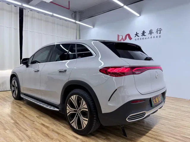 Mercedes-Benz EQE SUV — Фото автомобиля 6