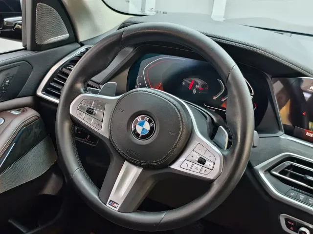 BMW X5 — Фото автомобиля 10
