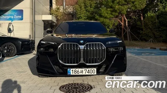 BMW 7 Series G70 — Фото автомобиля 3