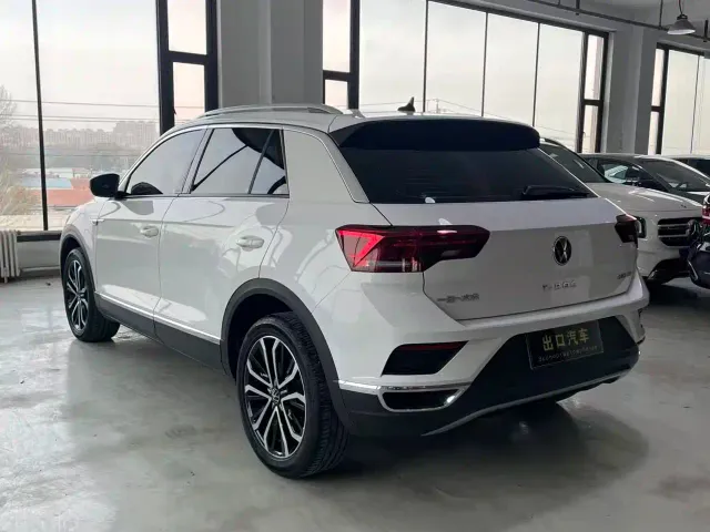 Volkswagen T-Roc — Фото автомобиля 9