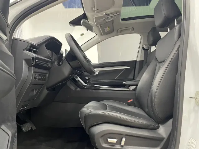 Wuling Asta — Фото автомобиля 9